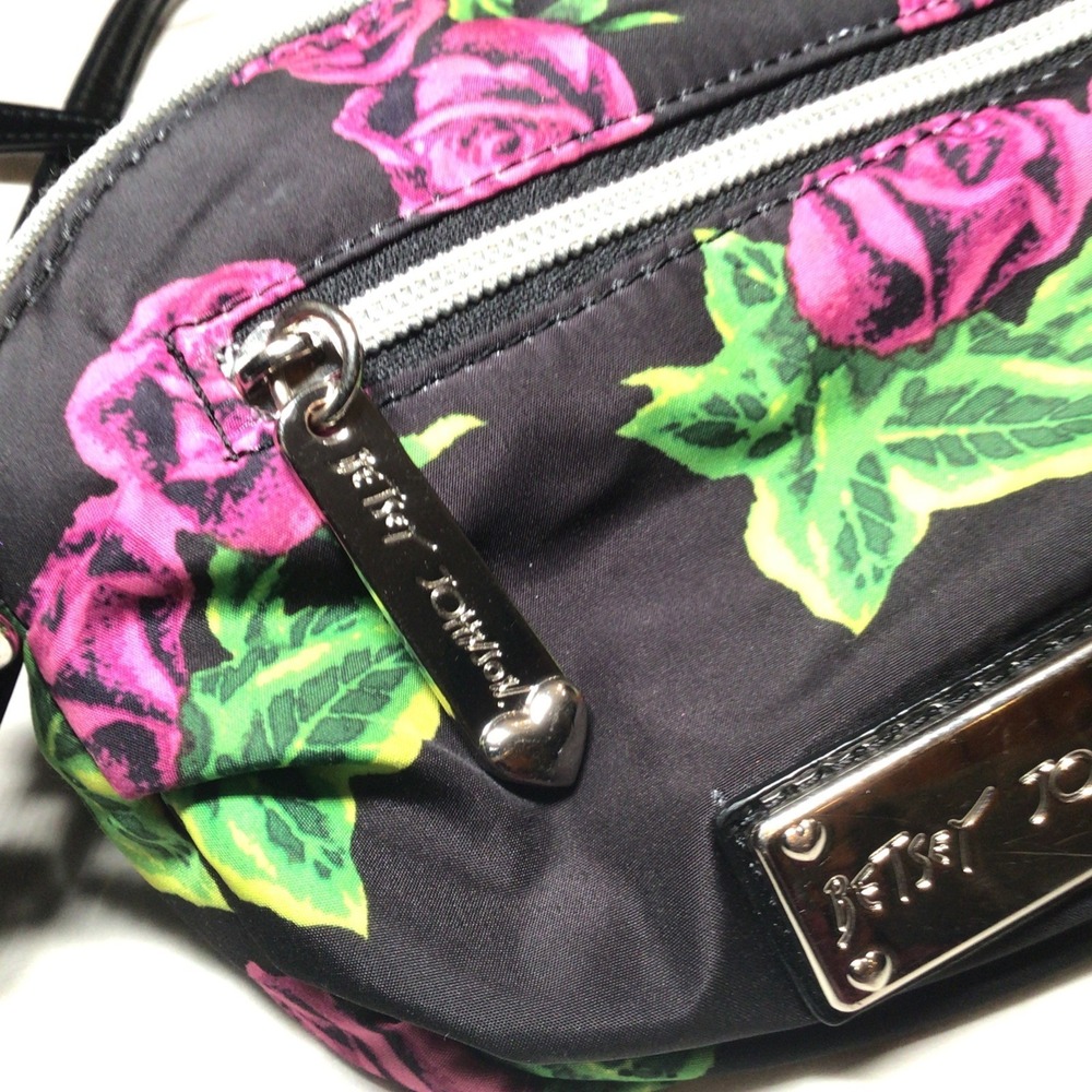 BETSEY JOHNSON Pink Roses Small Round Fabric Crossbody Purse Bag *REPLACED STRAP - Picture 5 of 10